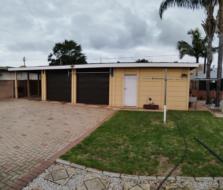 3 Bedroom Property for Sale in Manor Heights Eastern Cape